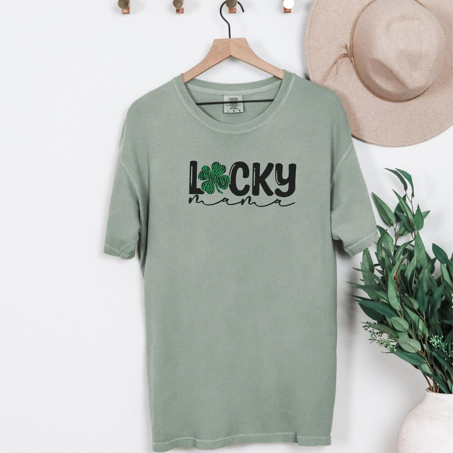 Lucky Mama Comfort Colors Shirt, St Patricks Day Mom Tee, Clover Mama T Shirt, Irish Mama Shirt, St Paddys Day Outfit, Mama Graphic Tee